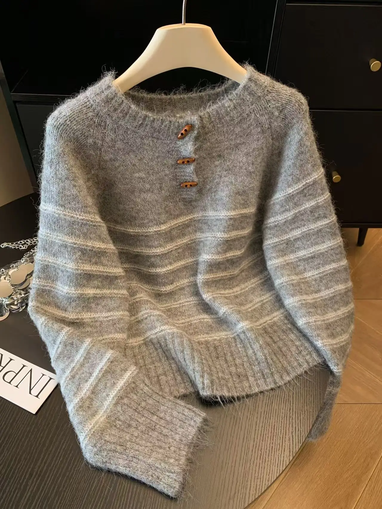 Sweater Wol Kasmir Bergaris Wa - Embroidery ulasan dan harga